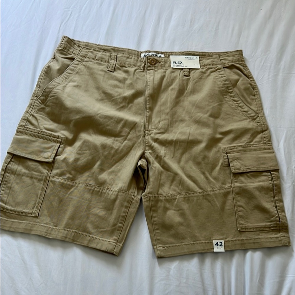 Men's Tan Cargo Shorts